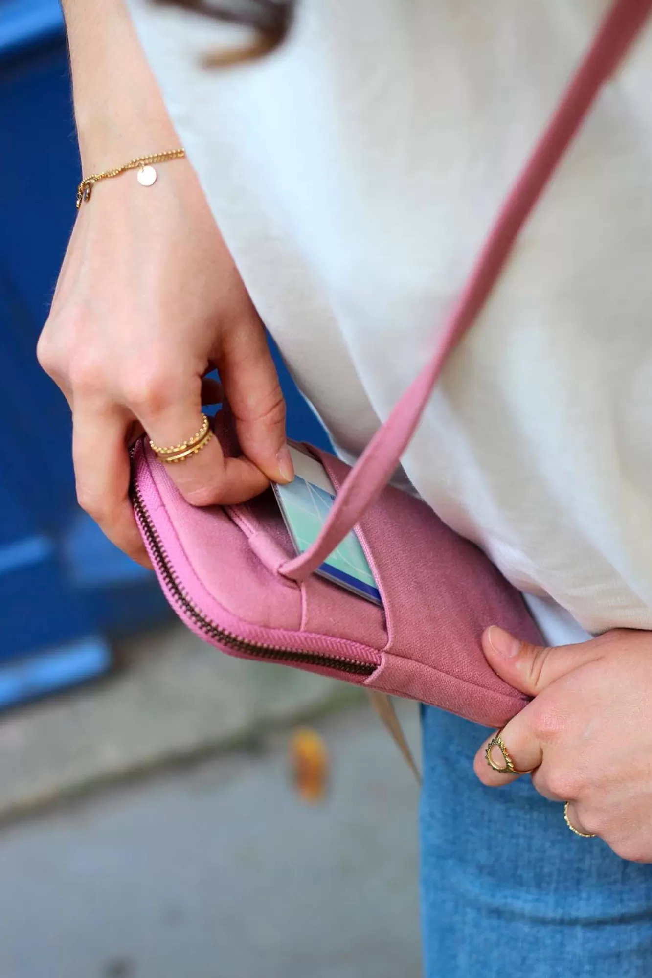 Pochette Téléphone Bill Blush<Hindbag Best Sale